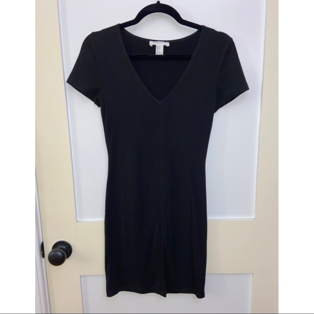 Black V-neck T-shirt Dress